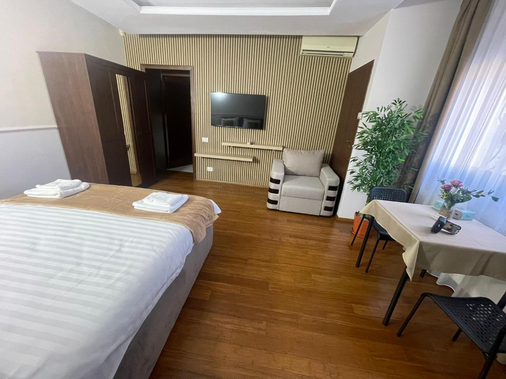 Therme Airport Resort Corbeanca Exteriör bild