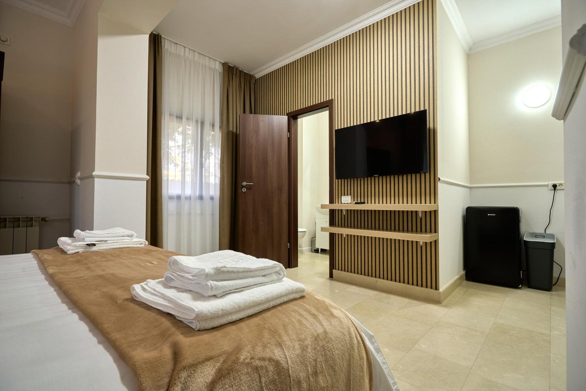 Therme Airport Resort Corbeanca Exteriör bild