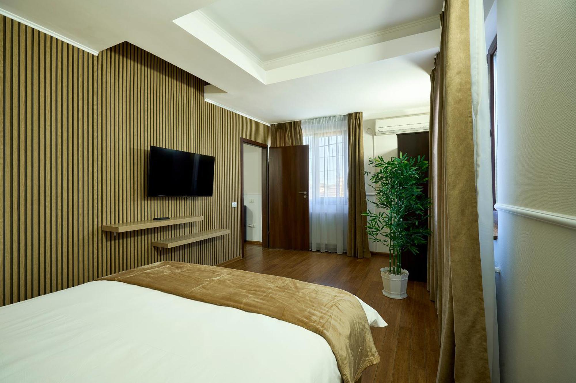 Therme Airport Resort Corbeanca Exteriör bild